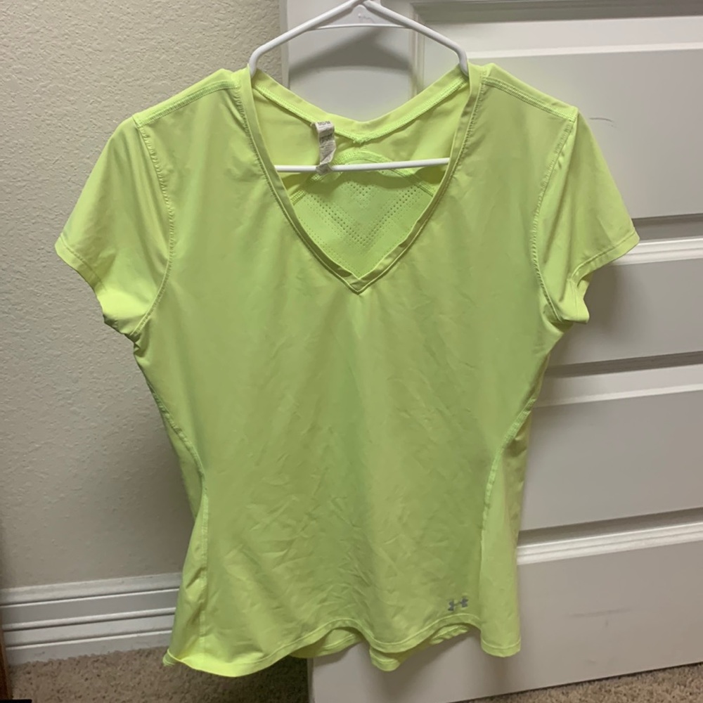 Under Armour Fitted V-Neck Top